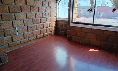 RENTA CASA DENTRO DE PRIVADA - VALLE DEL CRISTAL METEPEC- CERCA DE PARQUE LA PILITA