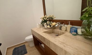 Hermosa Casa en Venta en Residencial Rio Cancun