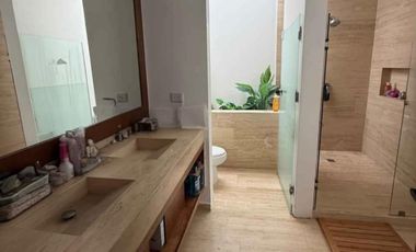 Hermosa Casa en Venta en Residencial Rio Cancun