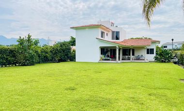 CASA CON 1000 MTS DE TERRENO EN FRACCIONAMIENTO EN SANTA INES