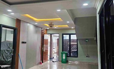 Rumah baru jadi dalam kompleks condet