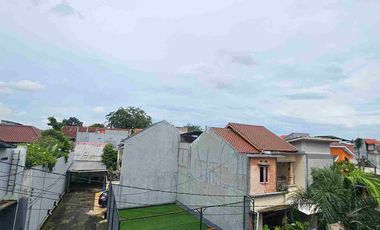 Rumah baru jadi dalam kompleks condet