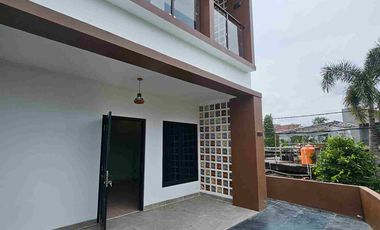 Rumah baru jadi dalam kompleks condet