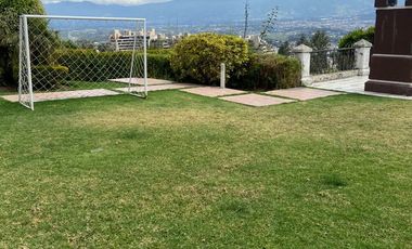 RENTA DUPLEX AMPLIO 4 DORMITORIOS CUMBAYA SANTA LUCIA ALTA