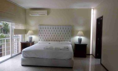 Urbanización en Ceibos  venta de Casa excelente ubicación.