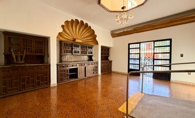 CASA DE UN NIVEL CON DEPARTAMENTO INDEPENDIENTE EN ACAPATZINGO, CUERNAVACA
