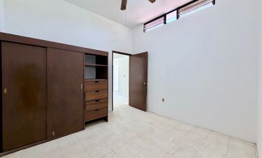 CASA DE UN NIVEL CON DEPARTAMENTO INDEPENDIENTE EN ACAPATZINGO, CUERNAVACA