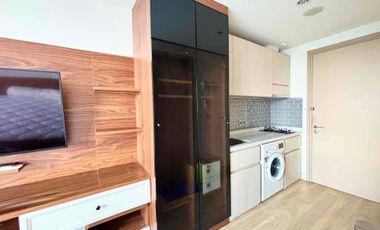 DIJUAL / SEWA CEPAT Studio Full Furnished Sedayu Suites – Interior Modern, View City, Siap Huni!