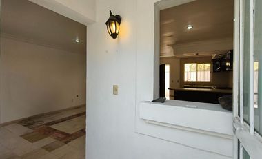 Casa en RENTA dentro de coto en URBI QUINTA MONTECARLO en Tonalá