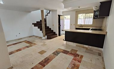 Casa en RENTA dentro de coto en URBI QUINTA MONTECARLO en Tonalá