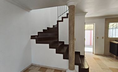 Casa en RENTA dentro de coto en URBI QUINTA MONTECARLO en Tonalá