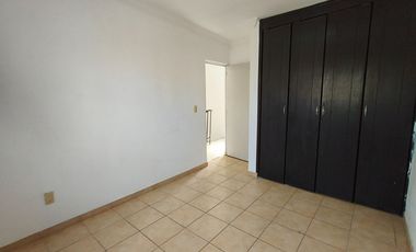 Casa en RENTA dentro de coto en URBI QUINTA MONTECARLO en Tonalá