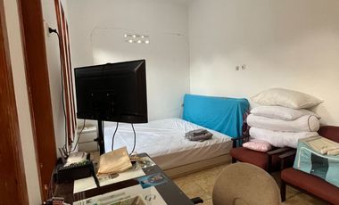 JUAL CEPAT, Rumah 3 Lantai LT 204m² – View Hijau + Air Mata Air, Value Jarang di Harga 1,5M