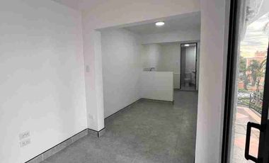 VENDO CASA 2 PLANTAS