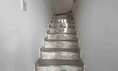 VENDO CASA 2 PLANTAS