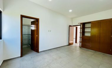 CASA NUEVA EN VENTA CON 6 HABITACIONES, ALBERCA Y JARDIN EN FRACCIONAMIENTBRISAS, CUERNAVACA, MORELOS