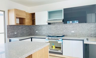 CASA NUEVA CON 4 HABITACIONES, ALBERCA Y JARDIN DENTRO DE FRACCIONAMIENTO EN XOCHITEPEC, MORELOS
