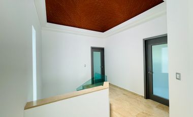 CASA NUEVA CON 4 HABITACIONES, ALBERCA Y JARDIN DENTRO DE FRACCIONAMIENTO EN XOCHITEPEC, MORELOS