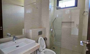 Disewa unit apartemen rosebay By graha family lokasi strategis surabaya barat