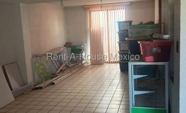 Casa en Condominio en Venta en Cuautitlán Izcalli, Av. Paseo del Alba, con Dos Niveles y Tres Recámaras #26-2665 AVC