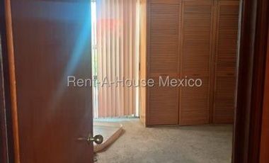 Casa en Condominio en Venta en Cuautitlán Izcalli, Av. Paseo del Alba, con Dos Niveles y Tres Recámaras #26-2665 AVC