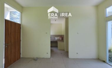 RUMAH BARU 2 LANTAI + TANAH DIJUAL DI SOLO BARAT DEKAT WADUK CENGKLIK DAN BANDARA ADI SOEMARMO