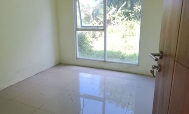 RUMAH BARU 2 LANTAI + TANAH DIJUAL DI SOLO BARAT DEKAT WADUK CENGKLIK DAN BANDARA ADI SOEMARMO