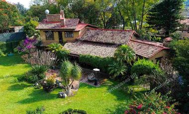 Residencia de Ensueño en Tepoztlán con Vistas a la Montaña y Privacidad Total