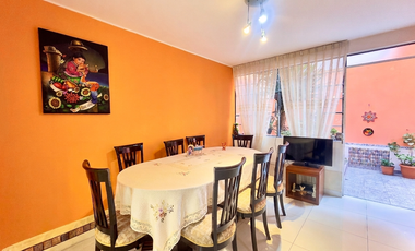 🏡 Vendo casa en una de las zonas más prácticas y en crecimiento de Santiago de Surco ✨