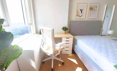 STUDIO WITH NICE VIEW AT THE ARTON BY ROCKWELL — BRAND NEW AT ₱25K