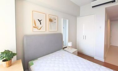 STUDIO WITH NICE VIEW AT THE ARTON BY ROCKWELL — BRAND NEW AT ₱25K