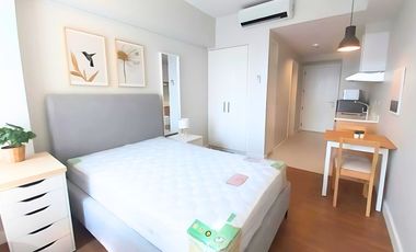 STUDIO WITH NICE VIEW AT THE ARTON BY ROCKWELL — BRAND NEW AT ₱25K