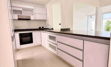 Casa 1 piso Remodelada y ampliada hacienda el castillo