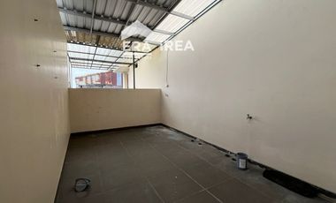 RUMAH MEWAH 2 LANTAI DIJUAL DI SOLO DEKAT KAMPUS UNISRI DAN PASAR NUSUKAN