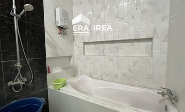 RUMAH MEWAH 2 LANTAI DIJUAL DI SOLO DEKAT KAMPUS UNISRI DAN PASAR NUSUKAN