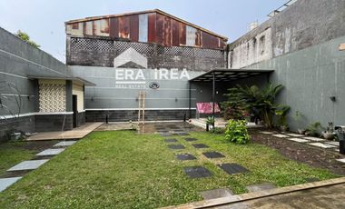 RUMAH MEWAH 2 LANTAI DIJUAL DI SOLO DEKAT KAMPUS UNISRI DAN PASAR NUSUKAN