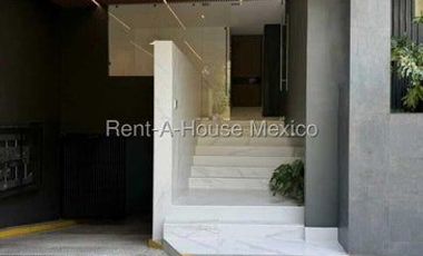 Departamento Dúplex en Venta en Roma Norte con Tres Recámaras, Balcón y Bodega #26-2053 AVC