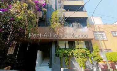 Departamento Dúplex en Venta en Roma Norte con Tres Recámaras, Balcón y Bodega #26-2053 AVC