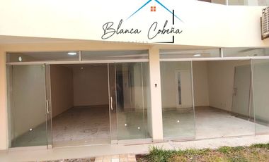 Venta de Amplia Casa de 3 pisos, 6 habitaciones en Los Cedros Chorrillos