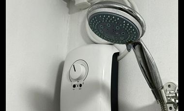 For Rent  Single detached house in Sta Rosa, Laguna, Near Enchanted Kingdom, Waltermart, Accessible to major roads like SLEX and Sta Rosa-Tagatay