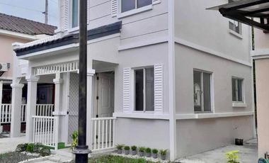 For Rent  Single detached house in Sta Rosa, Laguna, Near Enchanted Kingdom, Waltermart, Accessible to major roads like SLEX and Sta Rosa-Tagatay