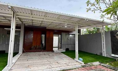 Rumah baru minimalis modern dalam perumahan elite dekat Kota Gedhe