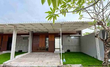 Rumah baru minimalis modern dalam perumahan elite dekat Kota Gedhe