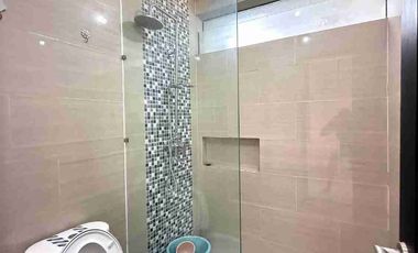 Rumah baru minimalis modern dalam perumahan elite dekat Kota Gedhe