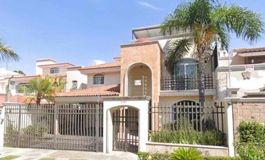 🏡Elegante residencia de oportunidad para inversión u hogar