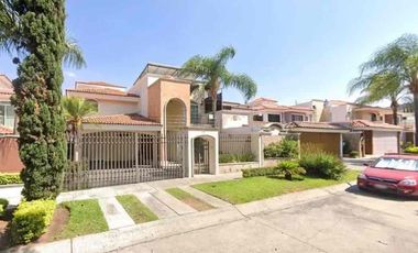 🏡Elegante residencia de oportunidad para inversión u hogar