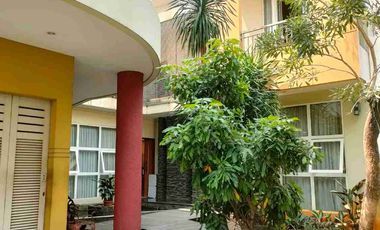 Rumah luas dgn fasilitas kolam renang di Perumahan Lingkar Asri Jatibening Bekasi