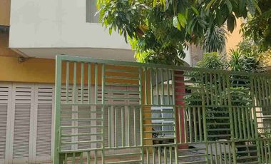 Rumah luas dgn fasilitas kolam renang di Perumahan Lingkar Asri Jatibening Bekasi