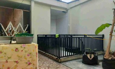 Rumah luas dgn fasilitas kolam renang di Perumahan Lingkar Asri Jatibening Bekasi