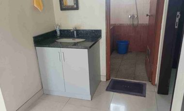 Rumah luas dgn fasilitas kolam renang di Perumahan Lingkar Asri Jatibening Bekasi